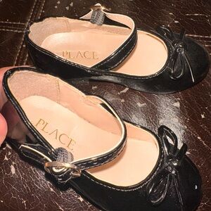 The Children's Place Shiny Black Dress Shoes with Bow